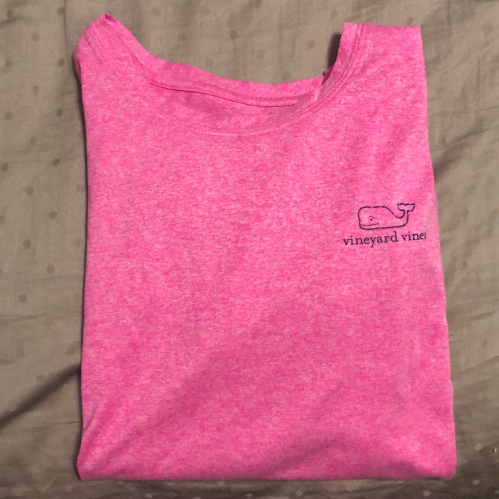Vineyard Vines performance tee